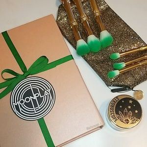 Moonplay Cosmetics Brush Set